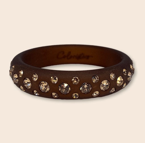 Armreifen mit Kristallen in braun. Bangle with crystals in brown.