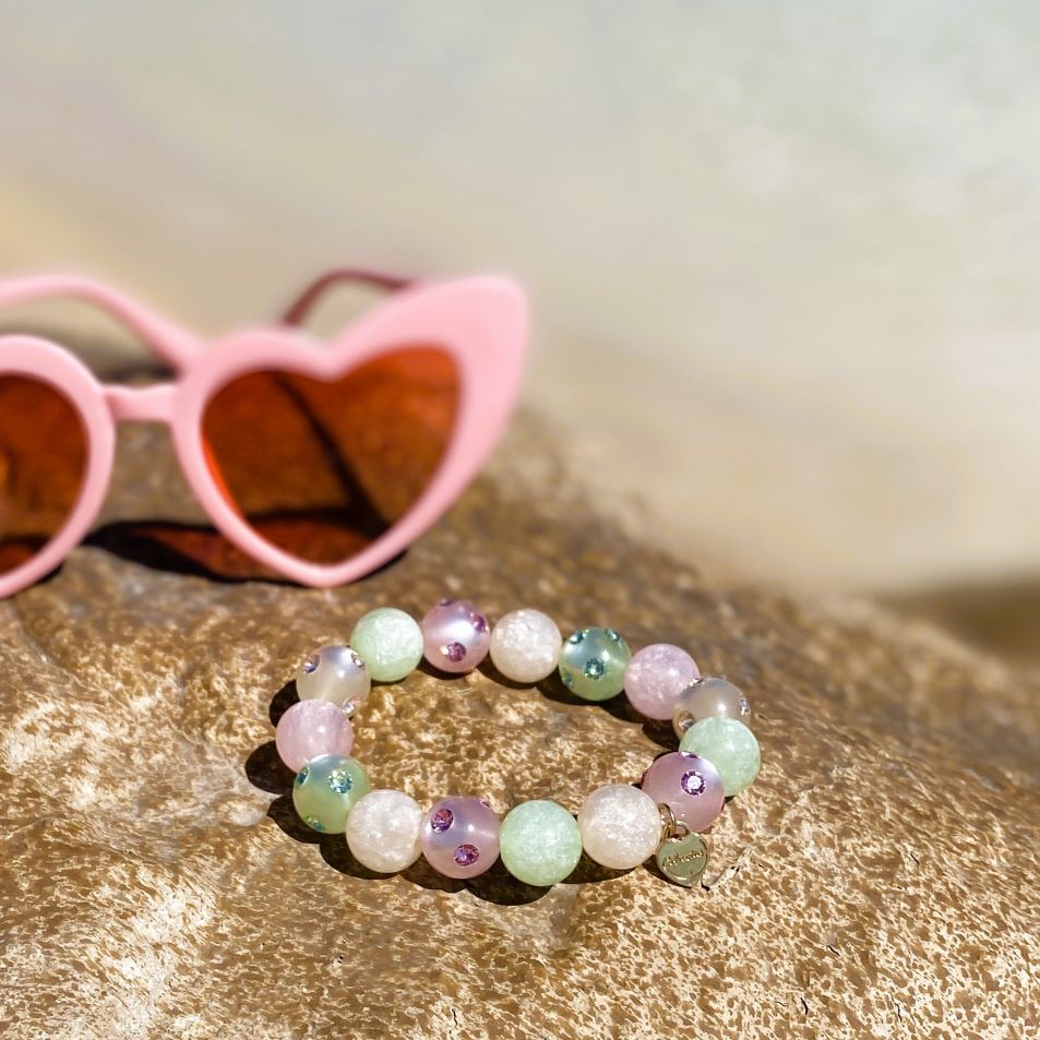 Coloristers Perlenarmband mit Kristallen in Pastell, Coloristers Pearl bracelet with crystals in pastel