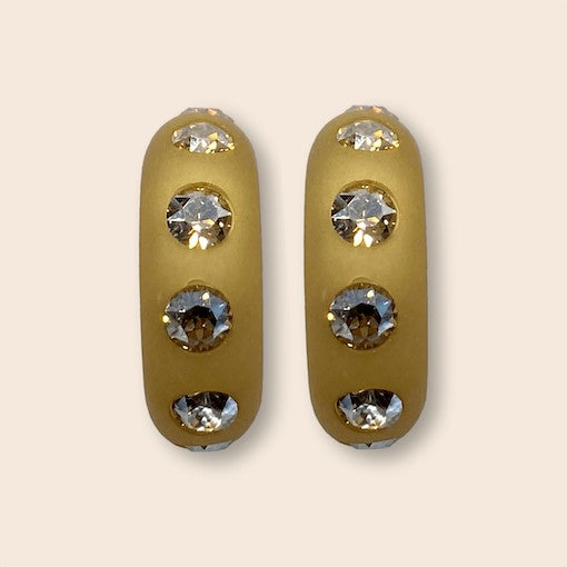 Coloristers Ohrringe Creolen mit Kristallen in Beige. Coloristers Earrings with crystals in beige.